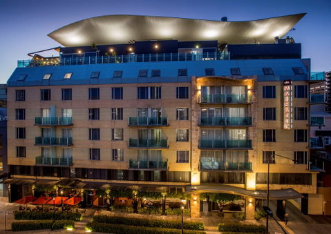 Majestic Roof Garden Hotel - Accommodation Main Beach 2