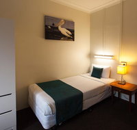 Manly Hotel - Accommodation Main Beach