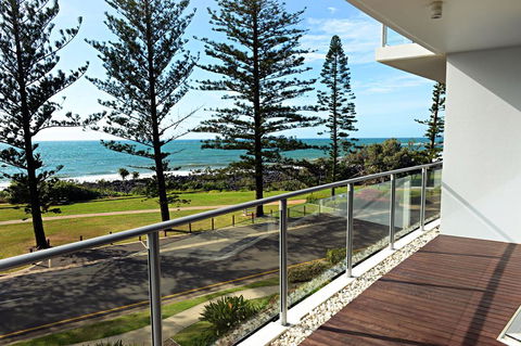 Manta Bargara - Accommodation Main Beach 0
