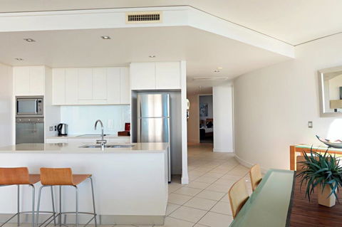Manta Bargara - Accommodation Main Beach 3