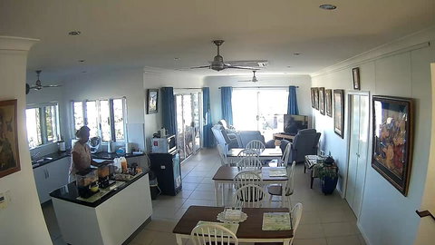 Margs Bed And Breakfast - Accommodation Main Beach 2