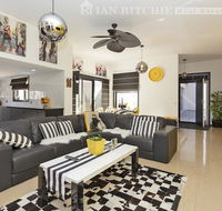 Marilyns Place Private  Spacious  Central - Accommodation Main Beach
