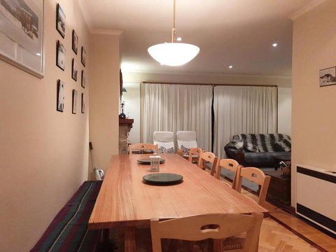 Mawson Unit 5 - Accommodation Main Beach 3