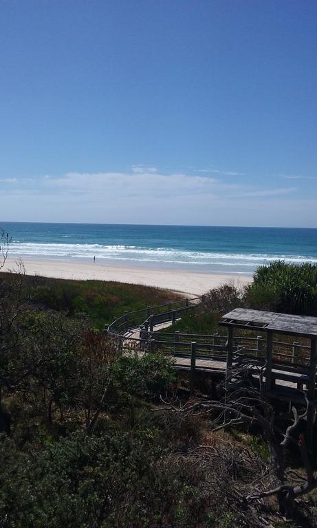 Maxs Beachside Villa - Accommodation Main Beach 0