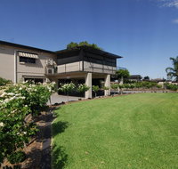 Mayfair Motel - Accommodation Main Beach