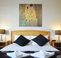 Meadowbrook Hotel Brisbane - Accommodation Main Beach