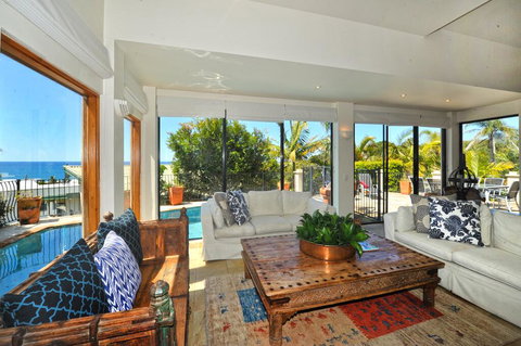 Mediterranean - Accommodation Main Beach 2