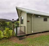 Mena Creek Flower House - Accommodation Main Beach