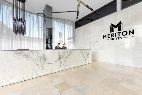 Meriton Suites Mascot Central - Accommodation Main Beach 1