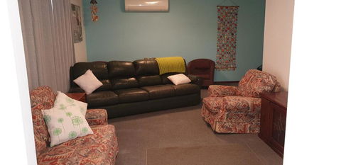 Mermaid Beachside Accommodation - Accommodation Main Beach 3