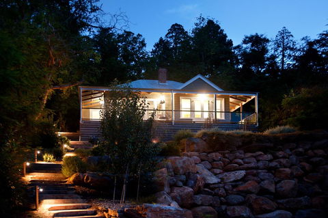 Milk And Honey - Accommodation Main Beach 2