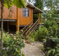 Milkwood Lodge - Accommodation Main Beach