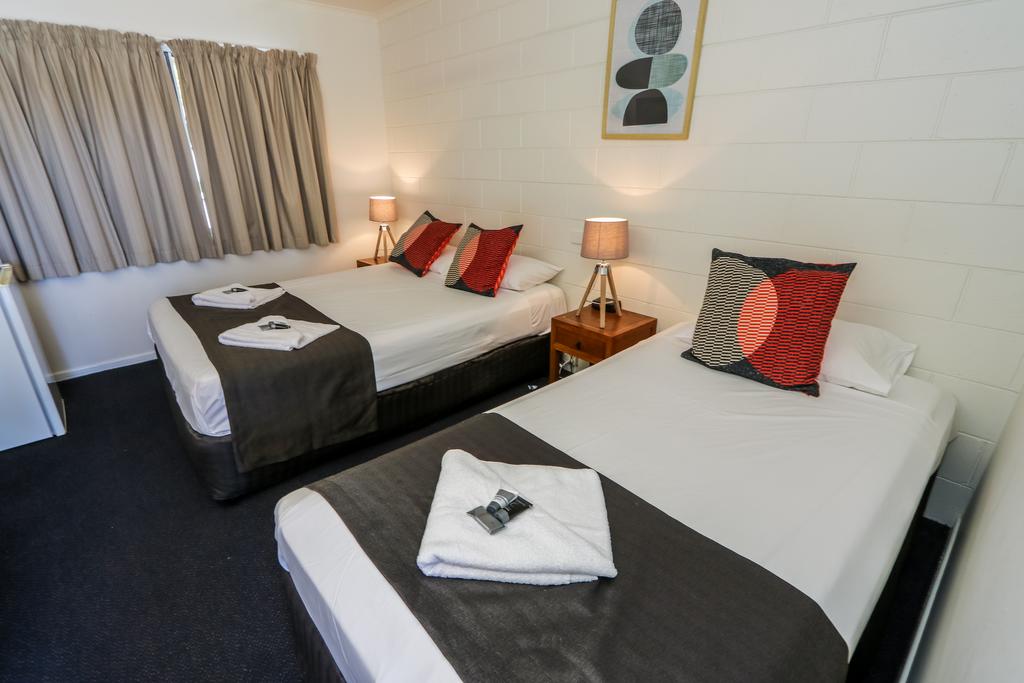 Miriam Vale QLD Accommodation Main Beach
