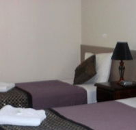 Molika Springs Motel - Accommodation Main Beach