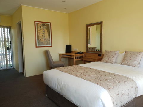 Moon River Motor Inn - Accommodation Main Beach 3