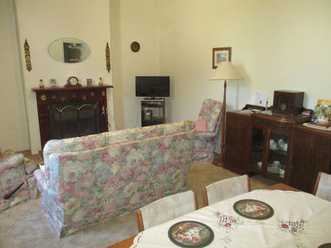 Morse Cottage - Accommodation Main Beach 3
