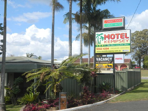 Motel Kempsey - Accommodation Main Beach 0