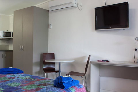 Motel Myall - Accommodation Main Beach 1