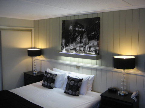 Motel Warrnambool - Accommodation Main Beach 1