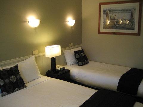 Motel Warrnambool - Accommodation Main Beach 3