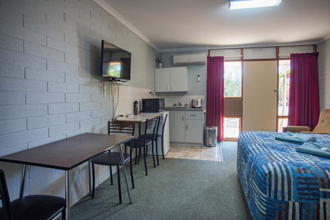 Murray Bridge Motor Inn - Accommodation Main Beach 2