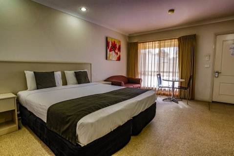 Murray Waters Motor Inn & Apartments - Accommodation Main Beach 3