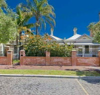 myOZexp Palmerston Lodge - Accommodation Main Beach