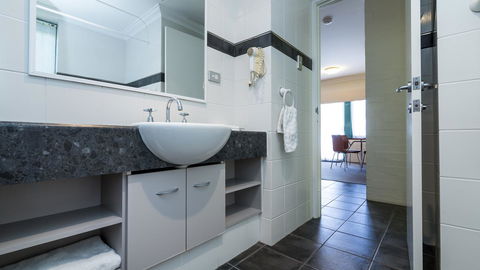 Dowler Apartments Subiaco - Accommodation Main Beach 29
