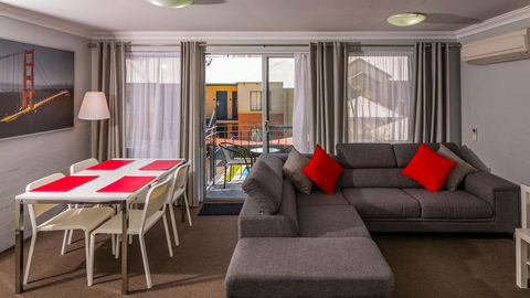 Dowler Apartments Subiaco - Accommodation Main Beach 42