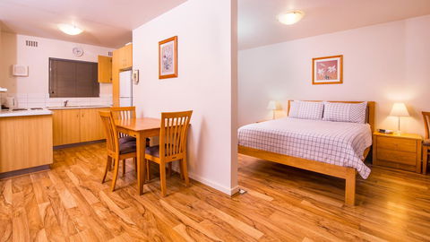 Dowler Apartments Subiaco - Accommodation Main Beach 6