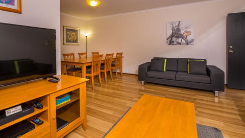 Dowler Apartments Subiaco - Accommodation Main Beach 5
