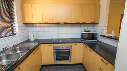 Dowler Apartments Subiaco - Accommodation Main Beach 32