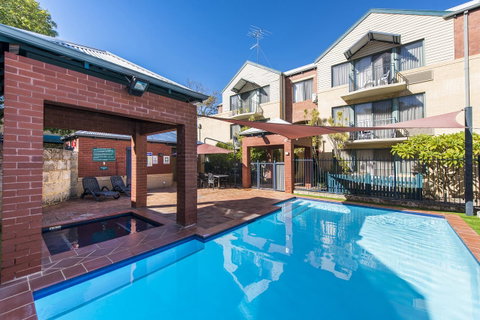 Subiaco Village 30 - Accommodation Main Beach 25