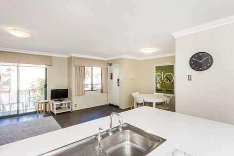 Subiaco Village 30 - Accommodation Main Beach 10