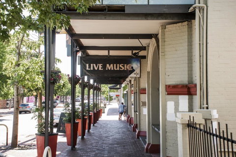 Subiaco Village 30 - Accommodation Main Beach 29
