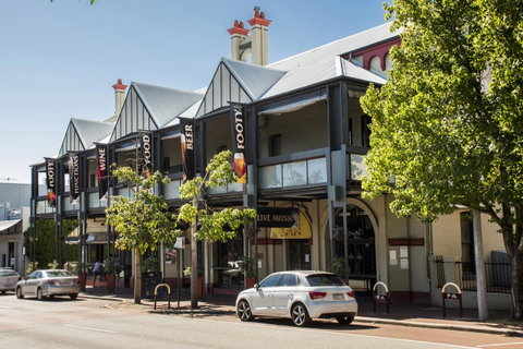 Subiaco Village 30 - Accommodation Main Beach 30