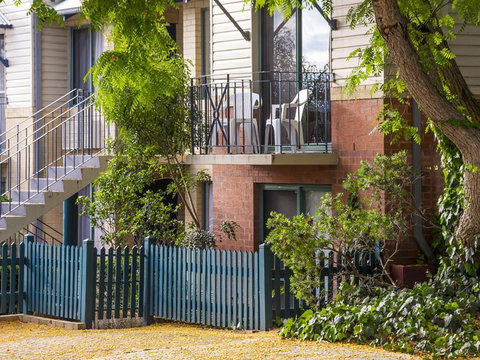 Subiaco Village 30 - Accommodation Main Beach 28