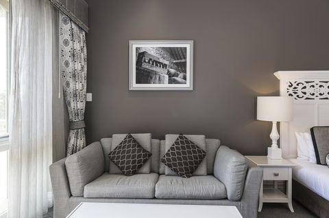 Grand Mercure Basildene Manor - Accommodation Main Beach 18