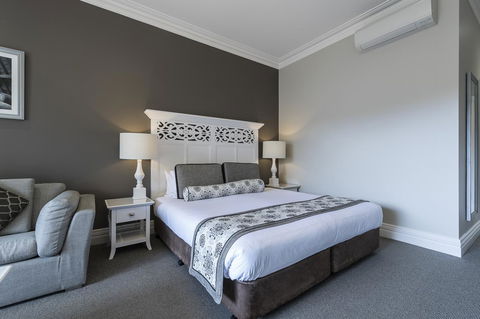 Grand Mercure Basildene Manor - Accommodation Main Beach 17