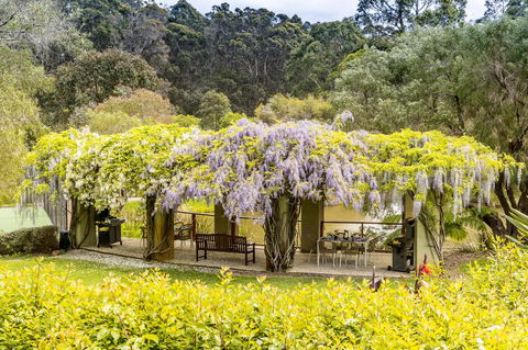 Grand Mercure Basildene Manor - Accommodation Main Beach 7