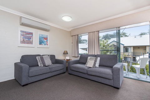 Subiaco Village 20 - Accommodation Main Beach 5