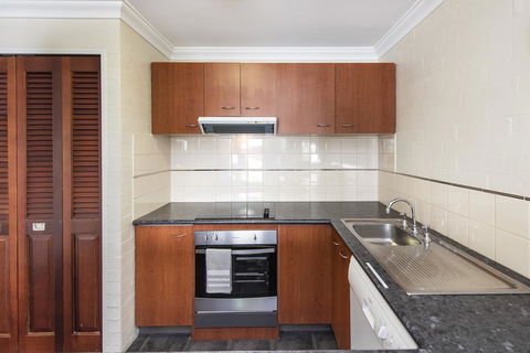Subiaco Village 20 - Accommodation Main Beach 7
