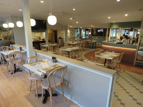 Baileys Parkside Motel By VetroBlu - Accommodation Main Beach 4