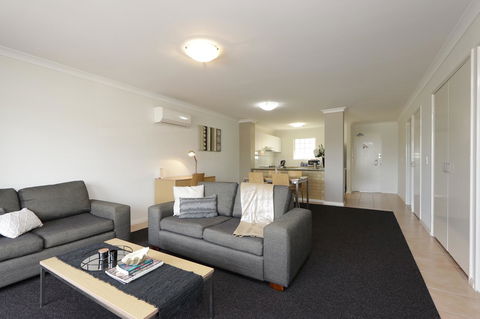 Hillarys Marina Apartment - Accommodation Main Beach 3
