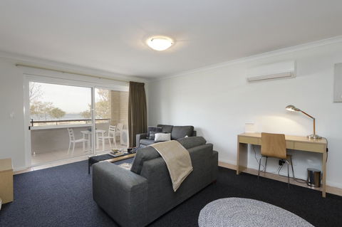 Hillarys Marina Apartment - Accommodation Main Beach 6
