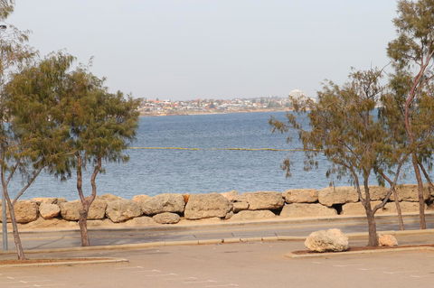 Hillarys Marina Apartment - Accommodation Main Beach 2