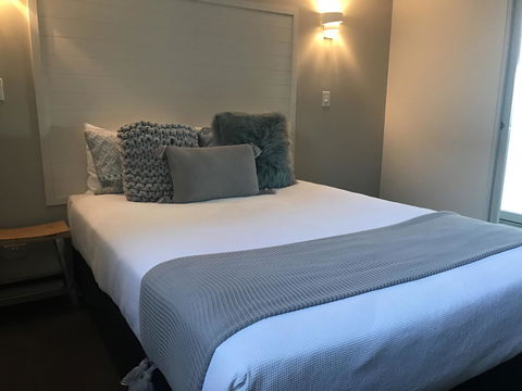 The Urban Beach House - Accommodation Main Beach 1