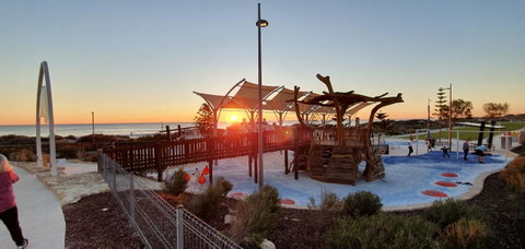 Scarborough Beach Front Resort - Shell Ten - Accommodation Main Beach 18