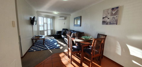 Scarborough Beach Front Resort - Shell Ten - Accommodation Main Beach 6