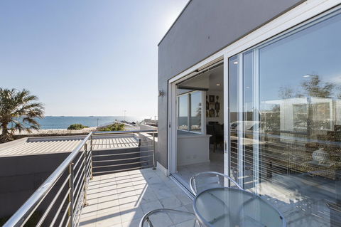 Cottesloe Beach House II - Accommodation Main Beach 9